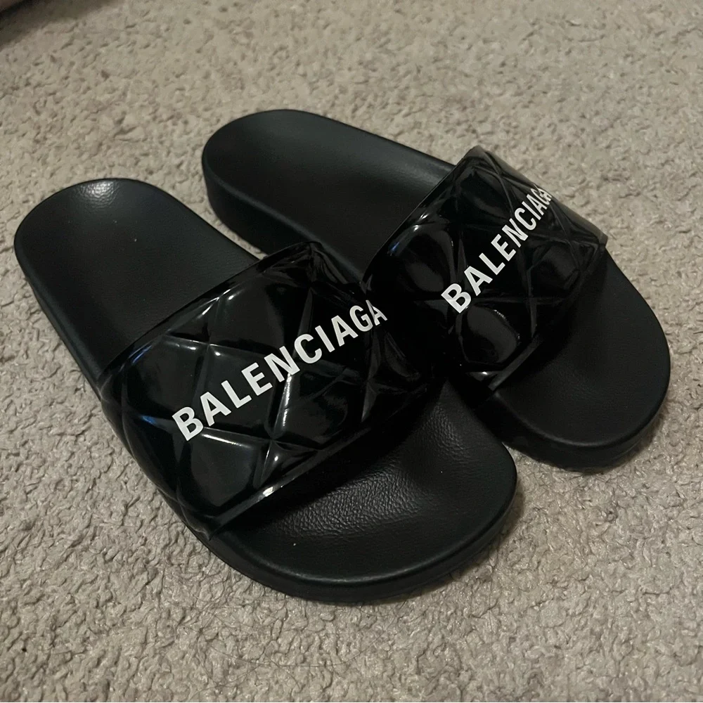 Black balenciaga slides - Picture 3 of 3